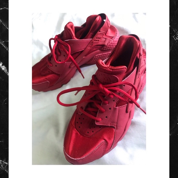 red huaraches women's size 9